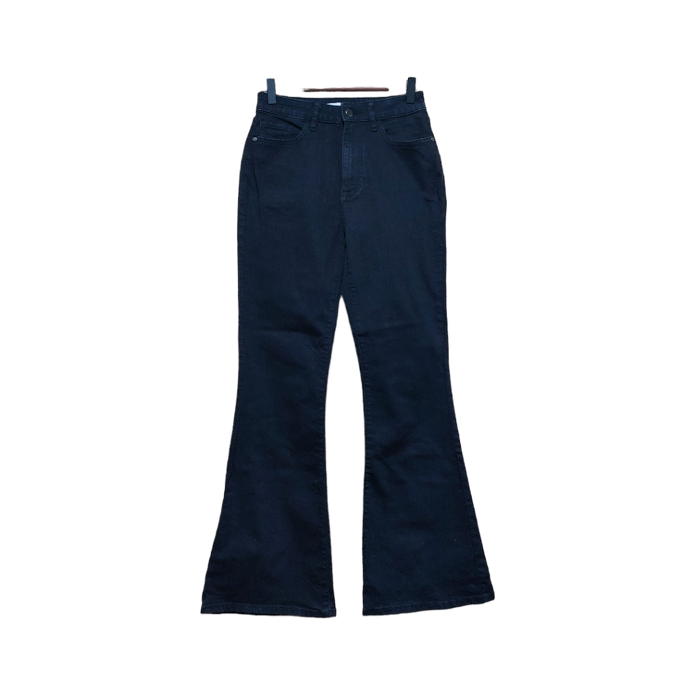 Elizabeth and James High Rise Flare Jeans Size 4/27
